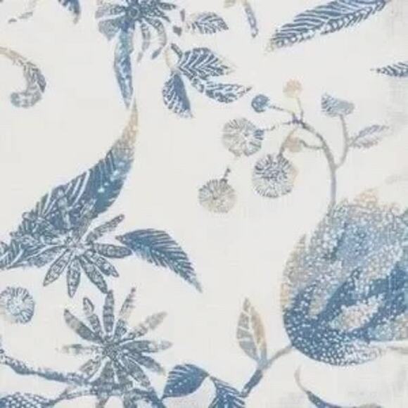 Threshold NWT 70" Round Blue Floral Tablecloth 100% Cotton - Picture 3 of 6